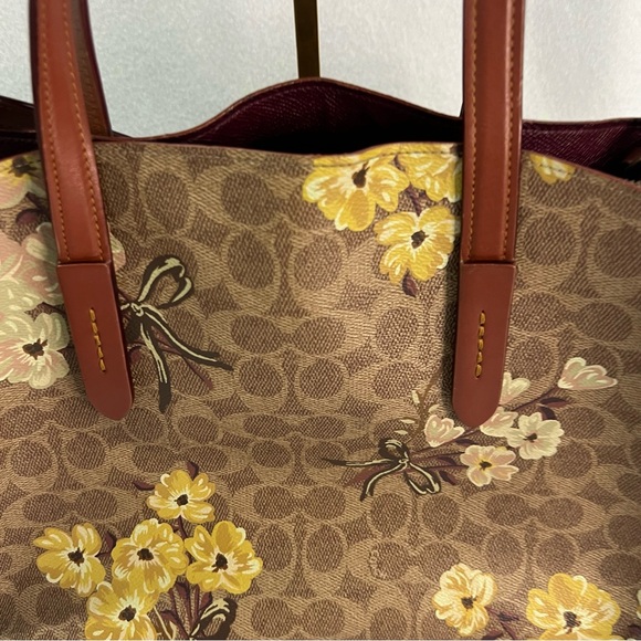 Coach Charlie Carryall In Signature Canvas With Prairie Floral Print - Picture 5 of 12